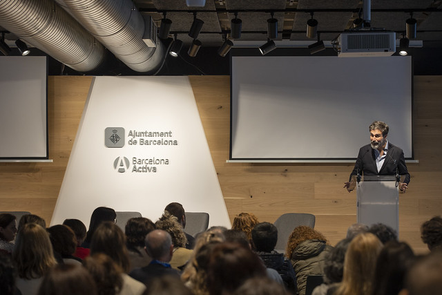 Els Projectes Integrals amb Contractació als barris ofereixen contractes laborals per potenciar la inserció de persones en situació d’atur de llarga durada
