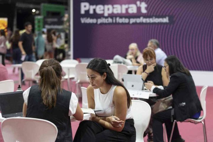 Nou facultats de la Universitat Autònoma de Barcelona incorporen el test de competències per avaluar les habilitats demandades al mercat de treball 